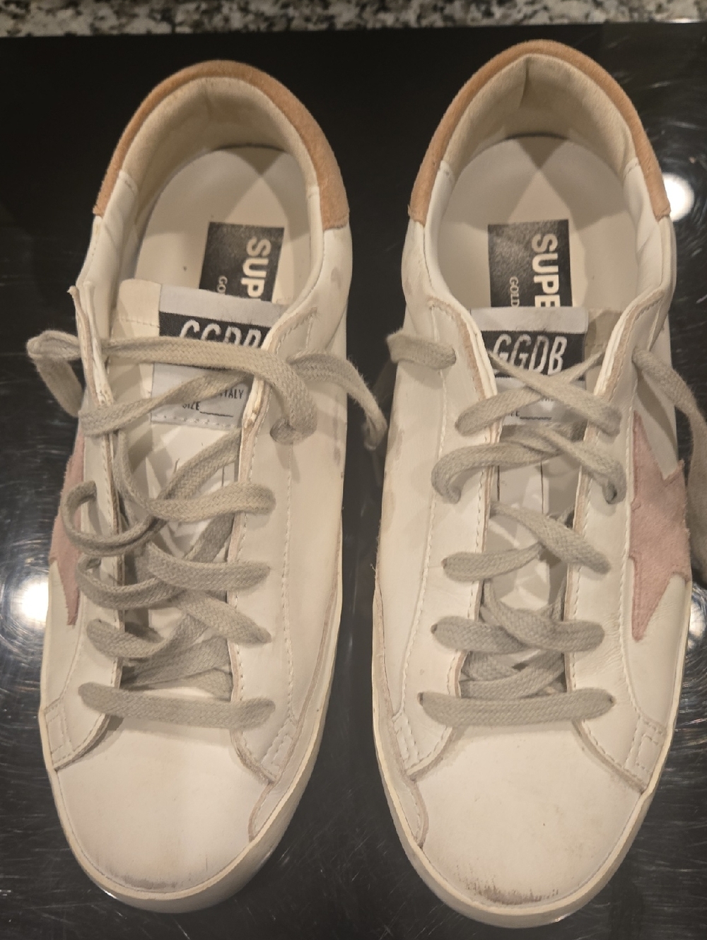 Golden Goose White Leather Low-Top Sneakers with hi star passport dust bag